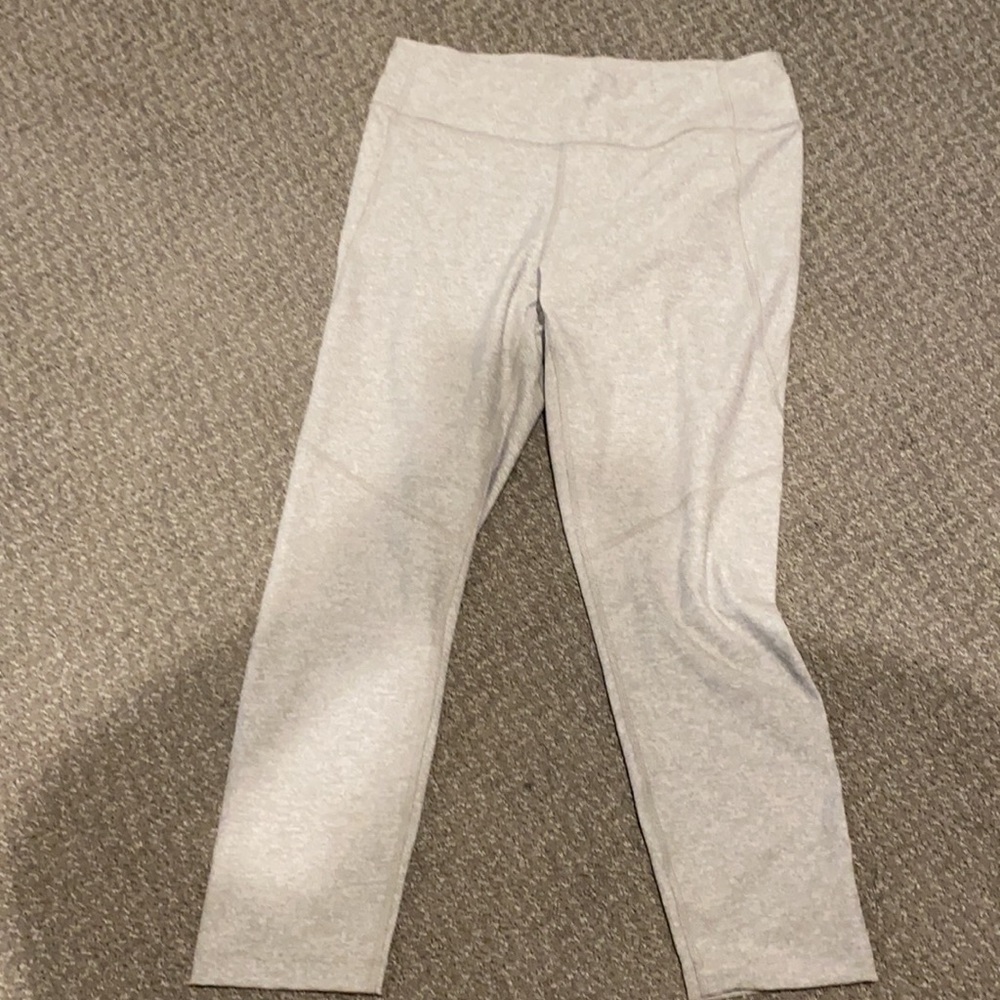 NWT Outdoor Voices Dove Warmup 3/4 Legging XL